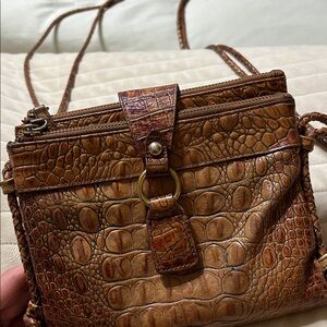 Vintage Brahmin alligator crocodile Embossed leather Tan Crossbody Bag purse
